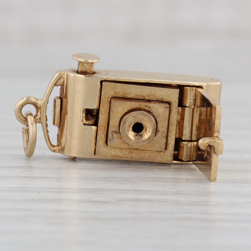 Gray Vintage Old Timey Camera Charm Pendant 14k Yellow Gold Cover Opens