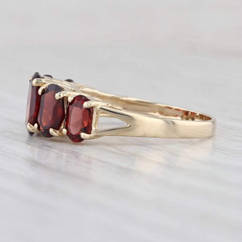 4.35ctw Tiered Oval 5-Stone Garnet Ring 10k Yellow Gold Size 8