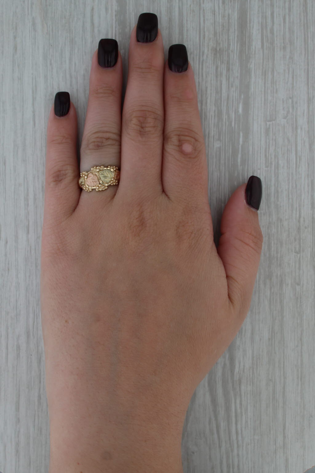 Dakota West Designs Black Hills Gold Leaf Ring 10k Tri-Toned Size 7-7.25 Band