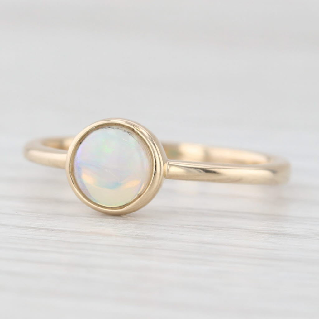 Light Gray Parle Round Opal Cabochon Solitaire Ring 14k Yellow Gold Size 7