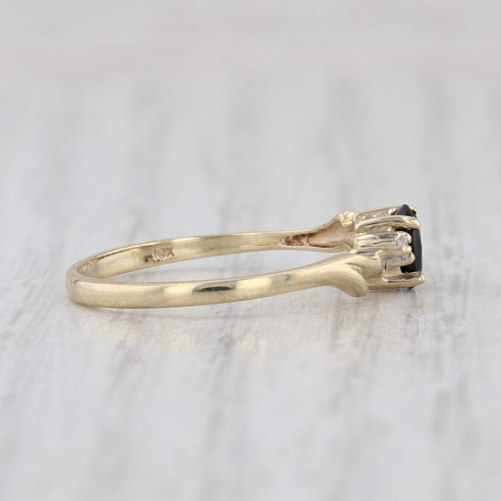 Onyx Diamond Ring 10k Yellow Gold Size 6.25