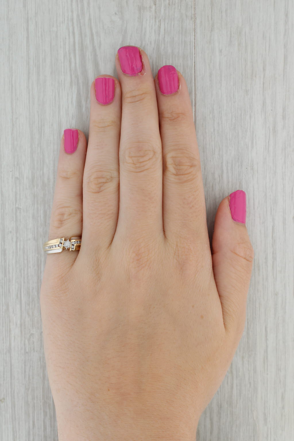 Dark Gray 0.20ctw Round Diamond Engagement Ring 10k Yellow Gold Size 7 Bypass