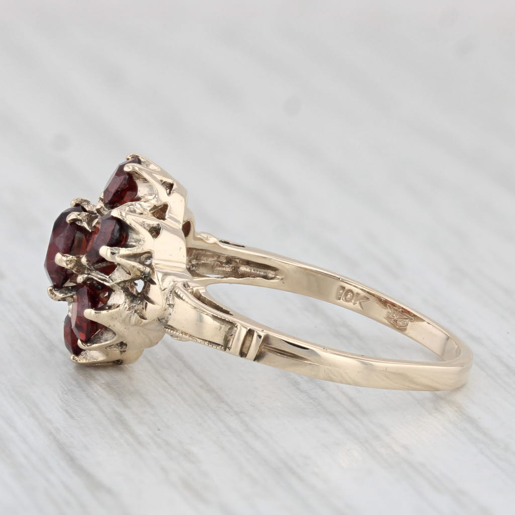 Light Gray 0.78ctw Garnet Flower Cluster Ring 10k Yellow Gold Size 7