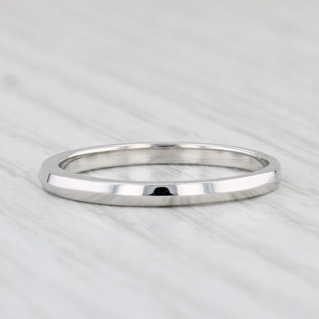 Light Gray Classic Women's Wedding Band 18k White Gold Size 6.25 Stackable Ring