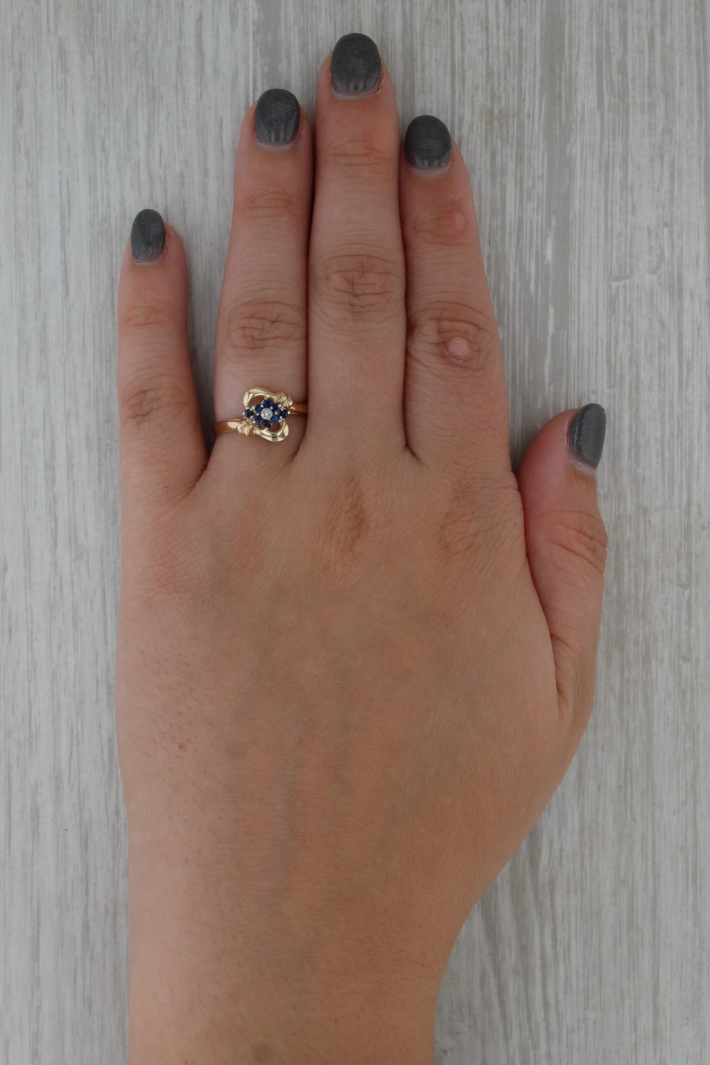 0.24ctw Blue Sapphire Diamond Bypass Ring 10k Yellow Gold Size 7.75