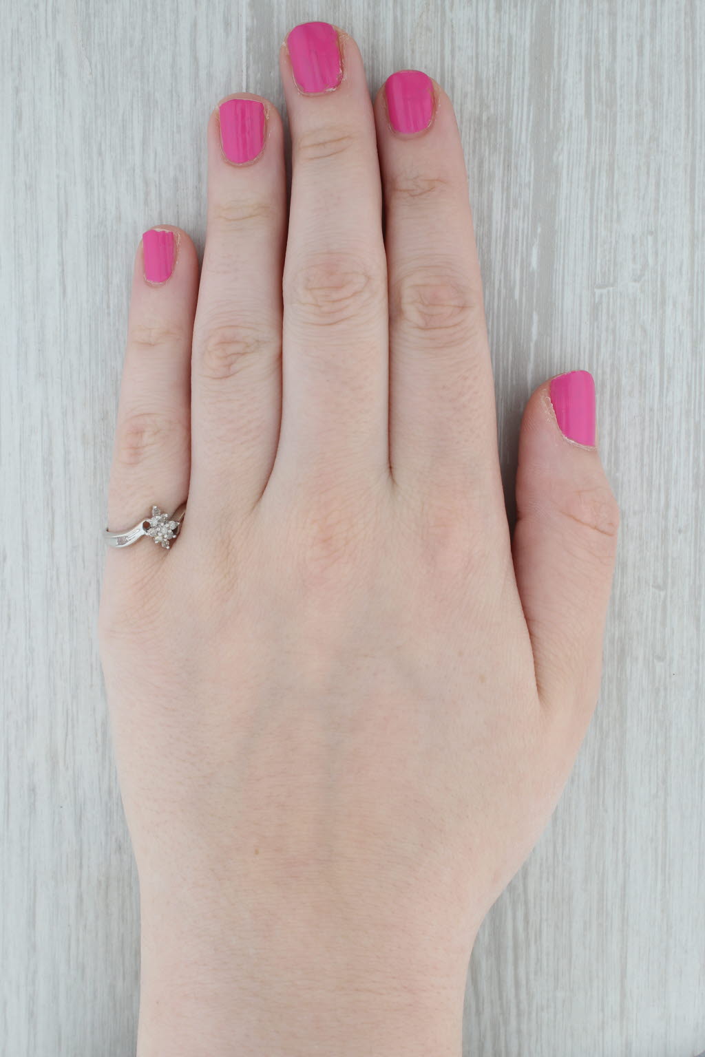 Gray 0.20ctw Diamond Cluster Bypass Ring 10k White Gold Size 6.75 Engagement