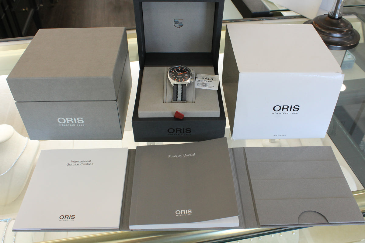 Oris ChronOris Mens 39mm Steel Automatic Watch Boxes Swiss Ref 01 733 7737 4054