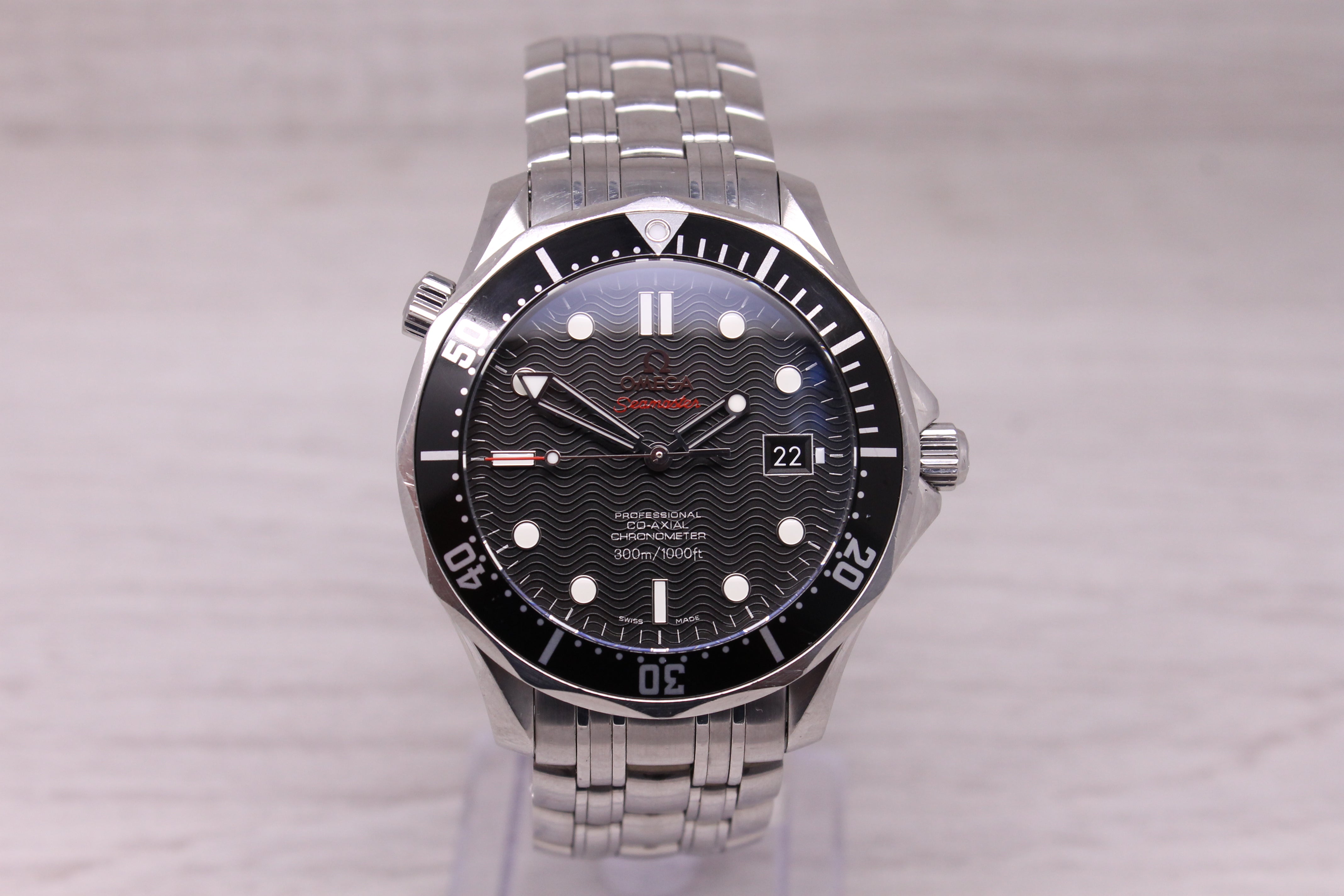 Omega Seamaster Professional 300m 41mm Steel Automatic Divers Watch w Box Cards