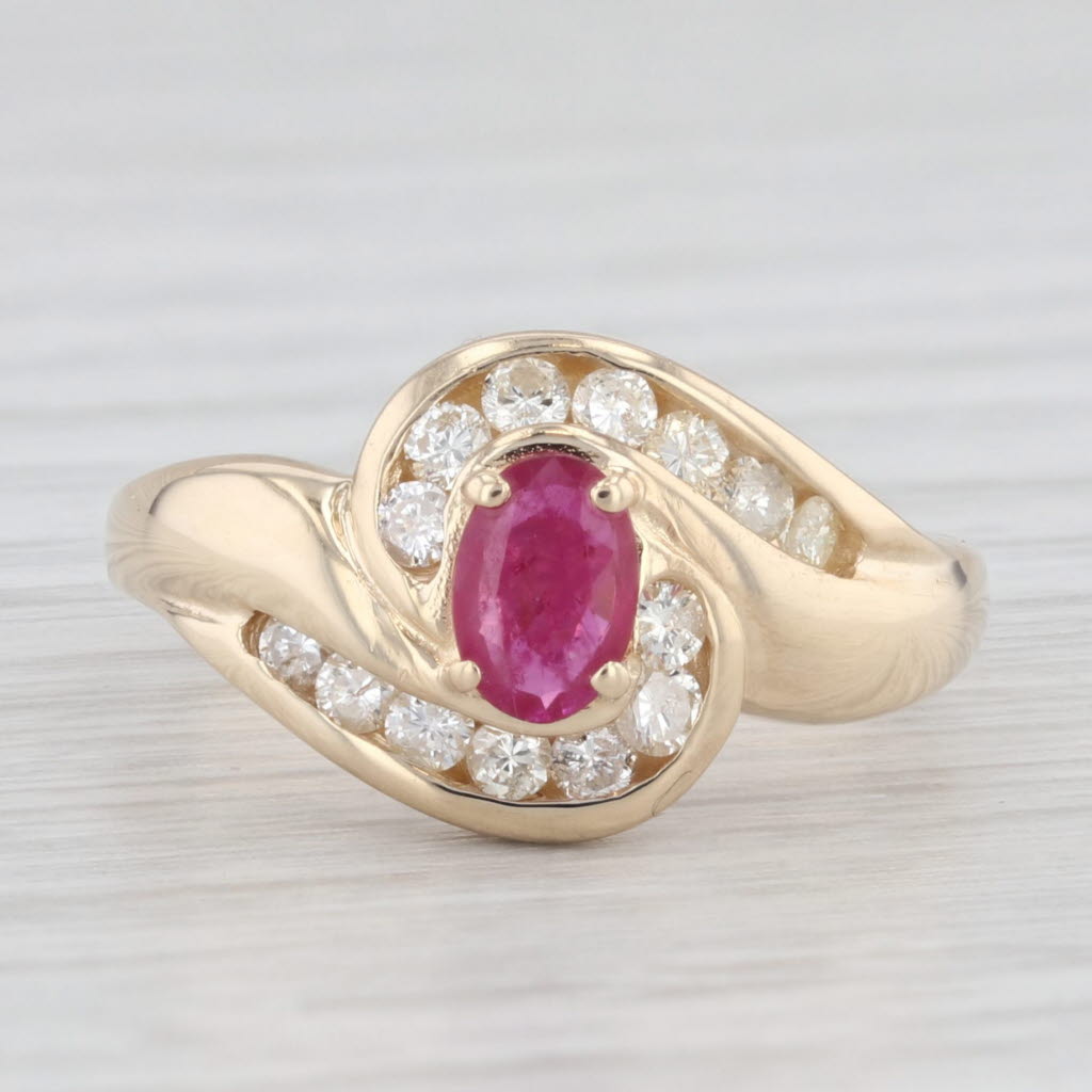 Light Gray 0.70ctw Ruby Diamond Bypass Ring 14k Yellow Gold Size 7.25