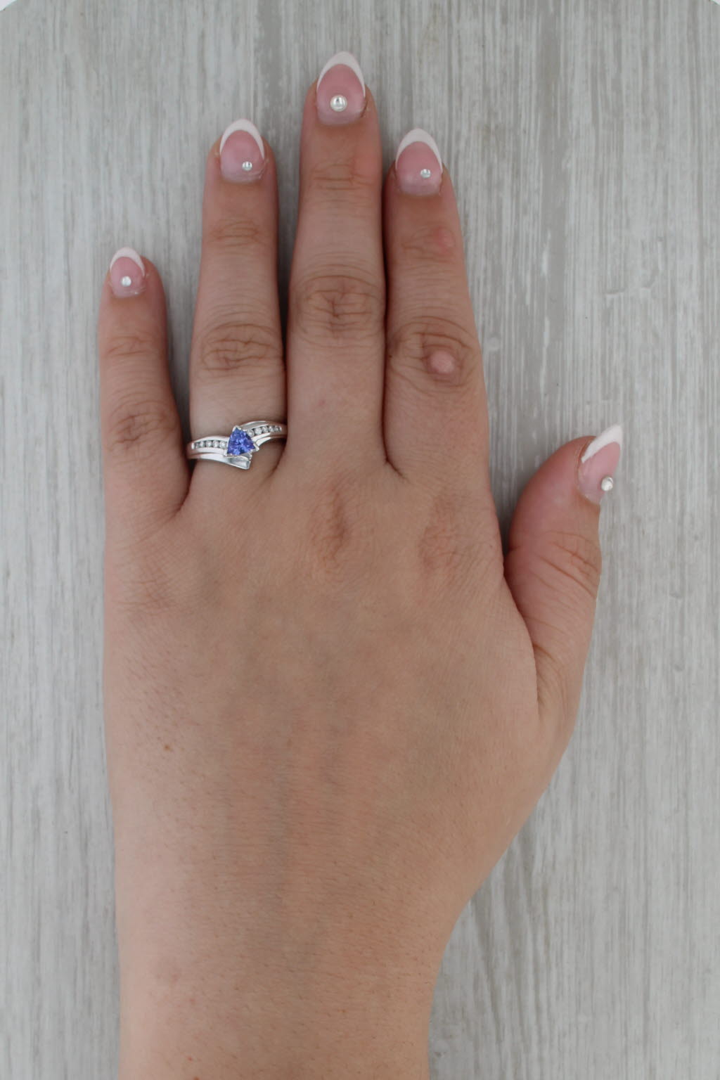 0.60ctw Trillion Tanzanite Diamond Ring 14k White Gold Size 7 Bypass