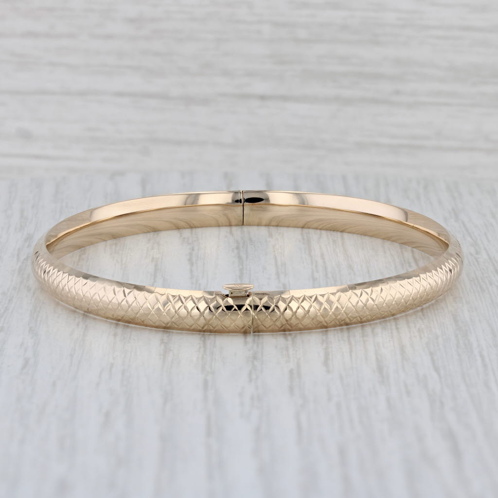 Gray Crosshatch Pattern Bangle Bracelet 14k Yellow Gold 8" 6mm Hinged Snap Clasp