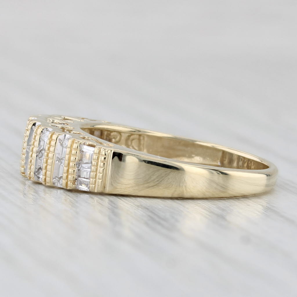 Light Gray 0.16ctw Diamond MOM Ring 10k Yellow Gold Stackable Band Size 7