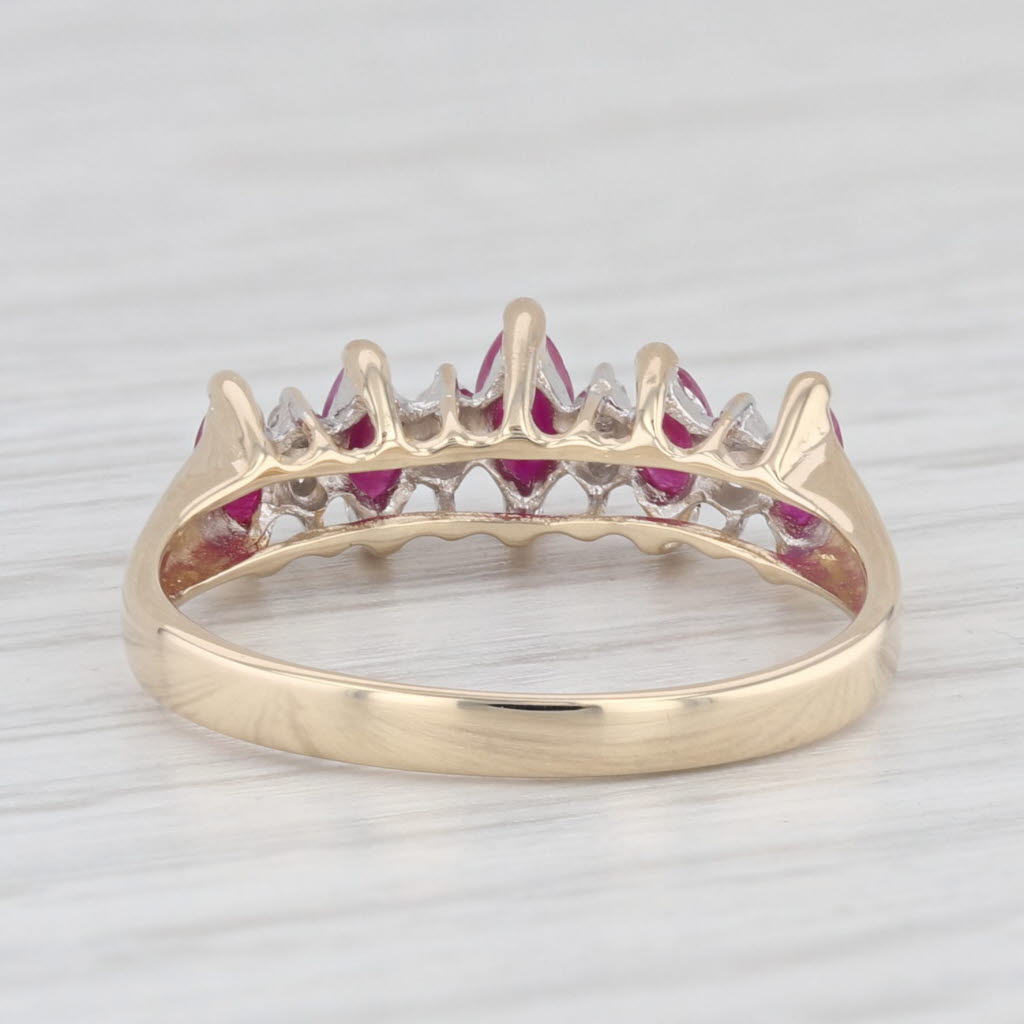 Light Gray 0.57ctw Tiered Ruby Diamond Ring 14k Yellow Gold Size 7