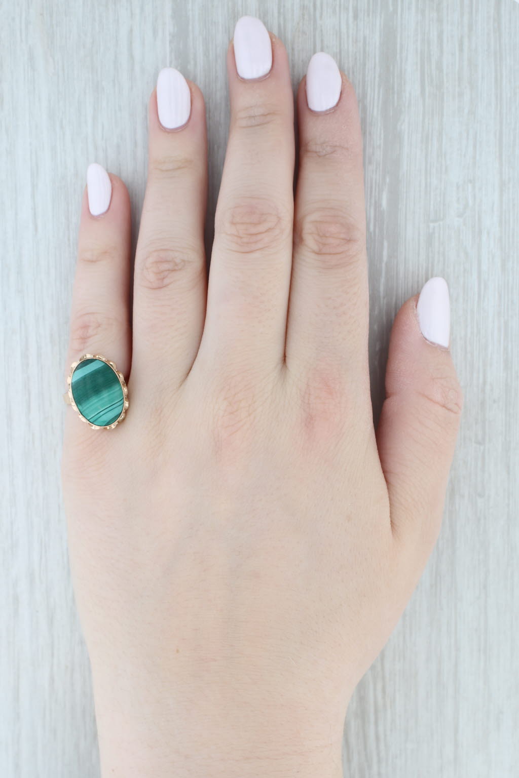 Light Gray Vintage Malachite Marbled Green Oval Cabochon Ring 12k Yellow Gold Size 7.5