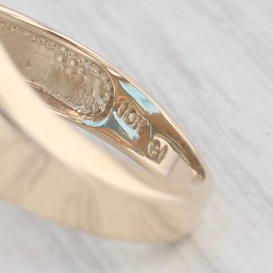 Light Gray 9.78ct Emerald Cut Solitaire Blue Topaz 10k Yellow Gold Ring Size 7