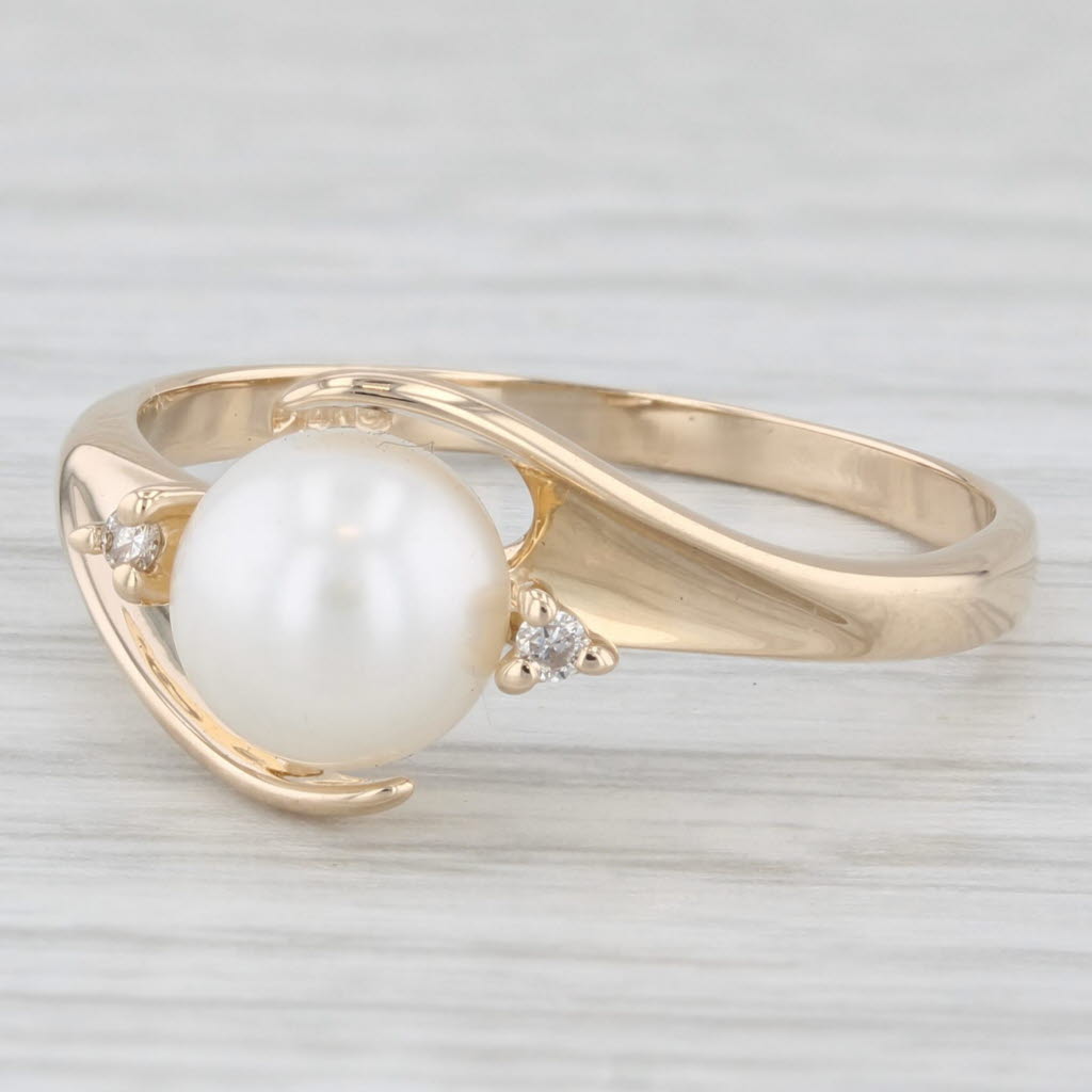 Light Gray 0.20ctw Cultured Pearl and Diamond 14K Yellow Gold Ring
