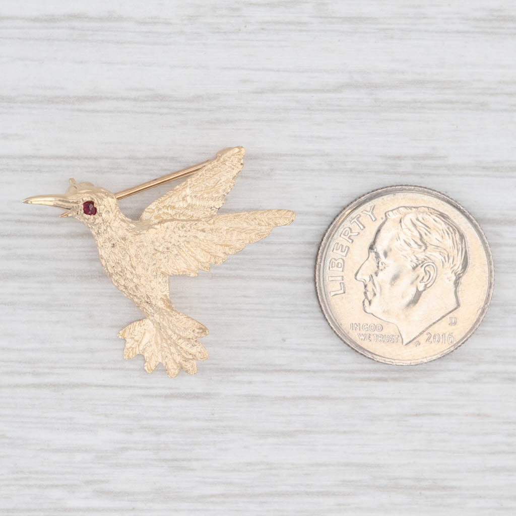 Light Gray Ruby Hummingbird Pin 14k Yellow Gold Brooch