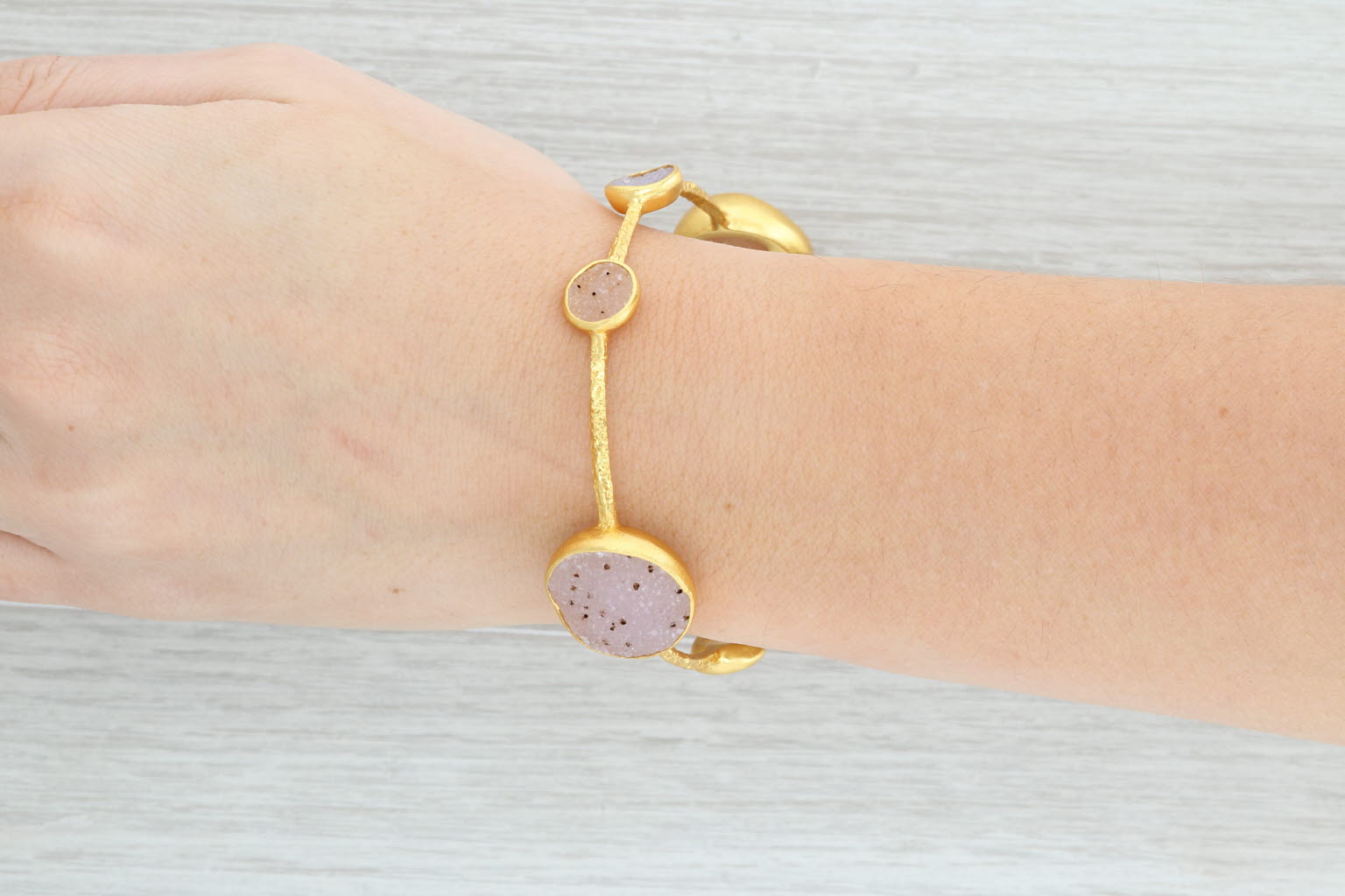 New Nina Wynn 8" Bangle Bracelet Sand White Druzy Quartz Sterling 22k Vermeil