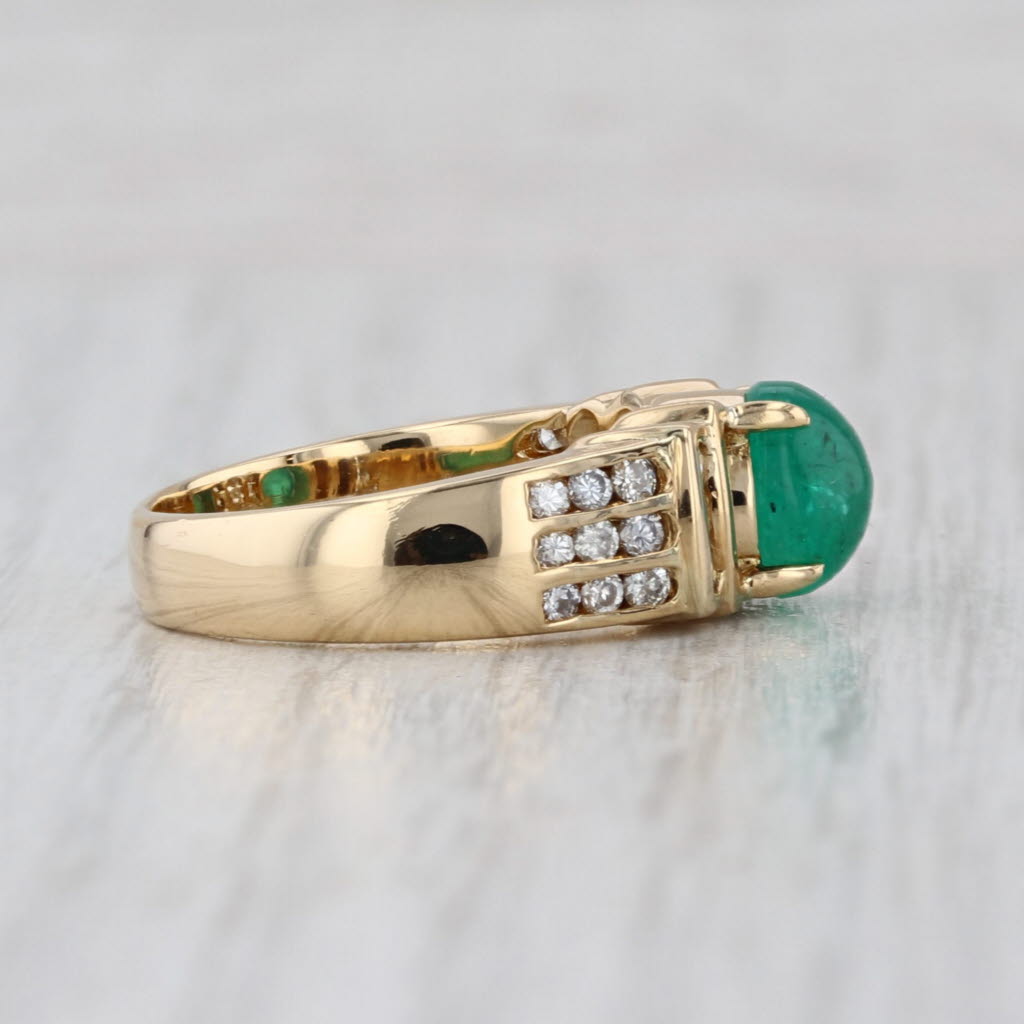 Emerald Round Cabochon 0.40ctw Diamond Ring 18k Yellow Gold Size 6