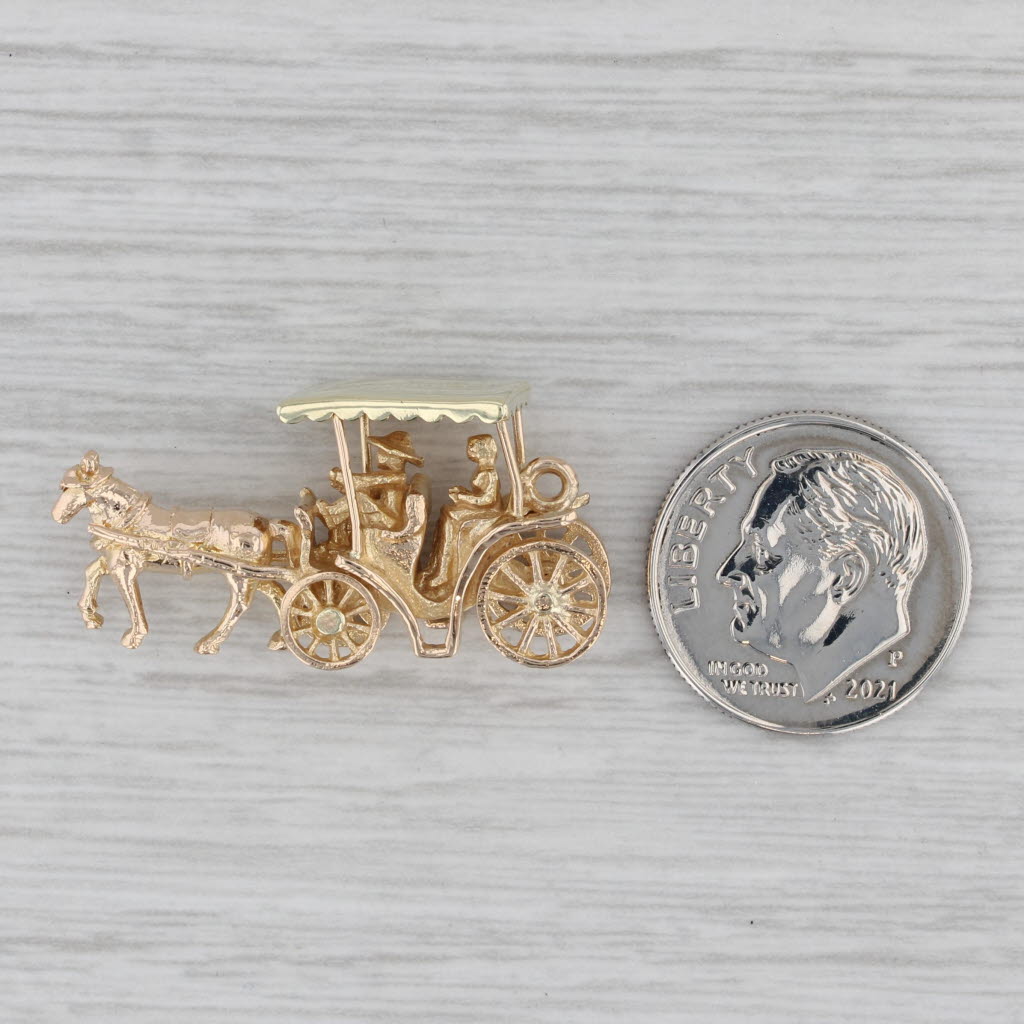 Gray Horse Drawn Carriage Bahamas Souvenir Charm 14k Yellow Gold Pendant