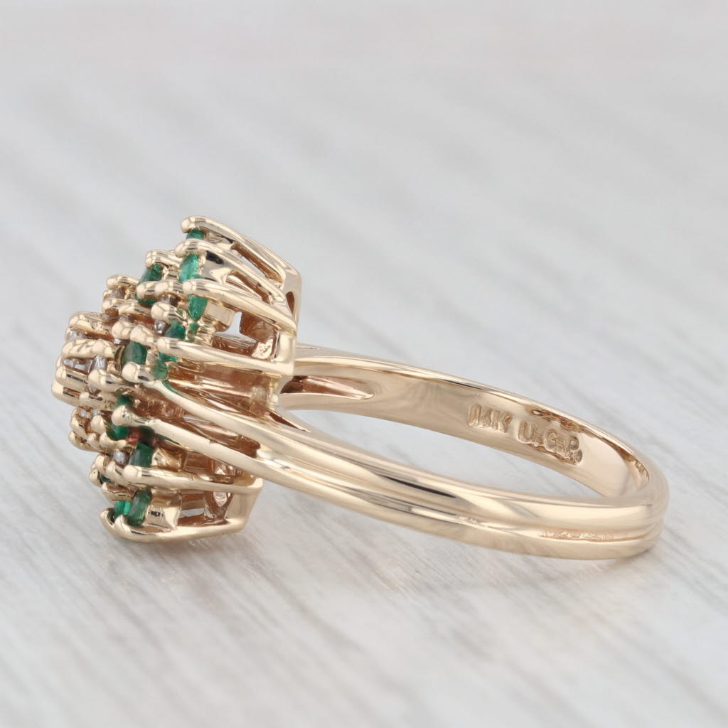 Light Gray 0.84ctw Diamond Emerald Cluster Ring 14k Yellow Gold Size 6.5