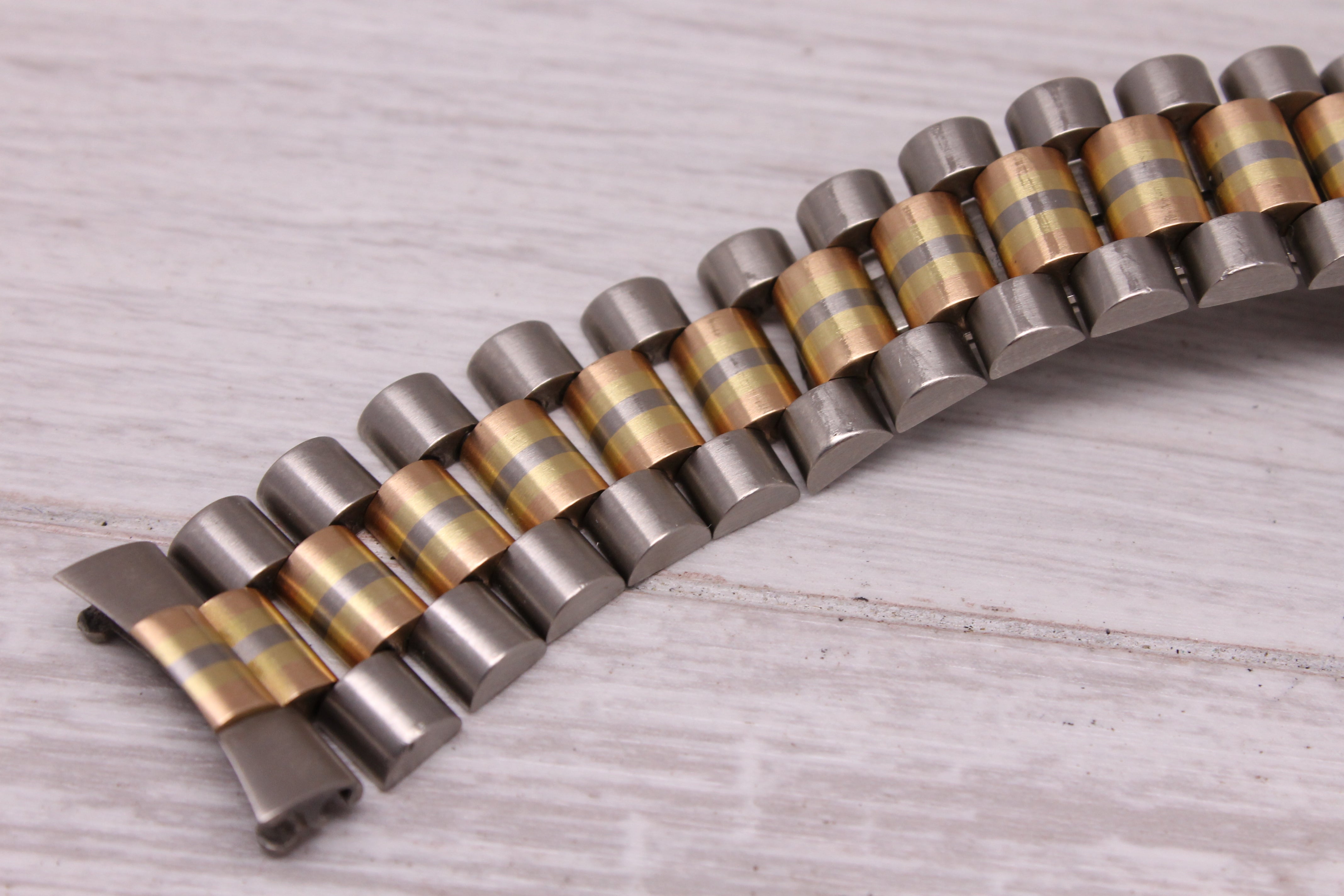 Vintage 1990 Rolex Day Date Tridor 18239B 18k Gold Automatic Watch w Bracelet