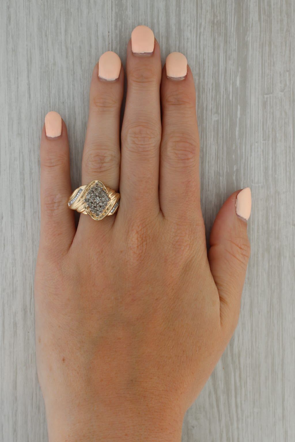 Rosy Brown 0.40ctw Diamond Cluster Ring 10k Yellow Gold Size 7.5 Scalloped Bypass