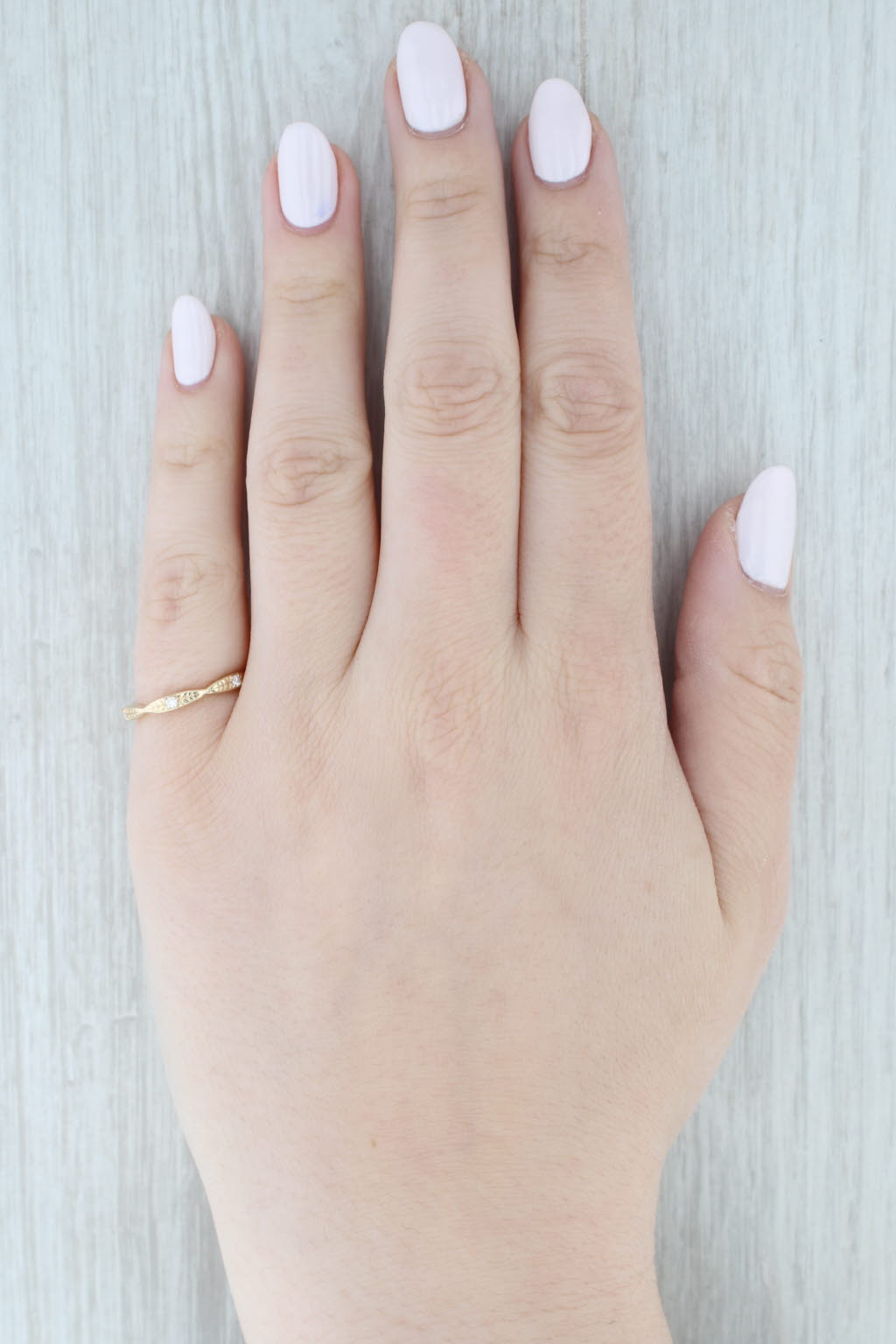 Light Gray New Scalloped Diamond Wedding Band 14k Yellow Gold Stackable Anniversary Ring