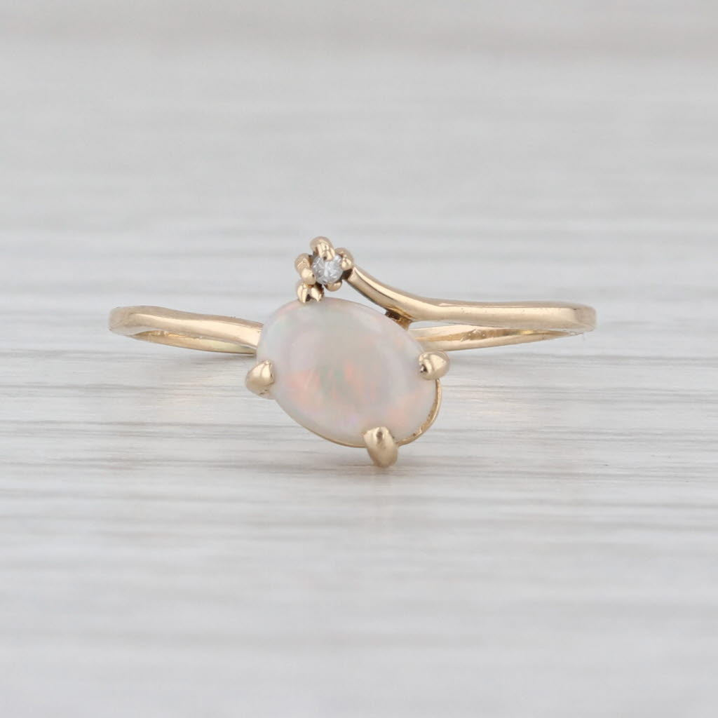 Opal Oval Cabochon Solitaire Bypass Ring 14k Yellow Gold Size 5.5 Diamond Accent