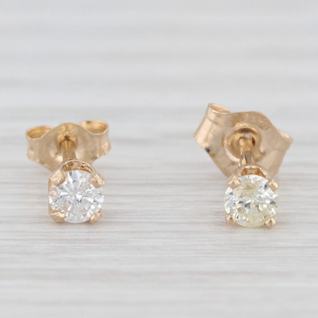 Light Gray 0.18ctw Diamond Round Solitaire Stud Earrings 14k Yellow Gold