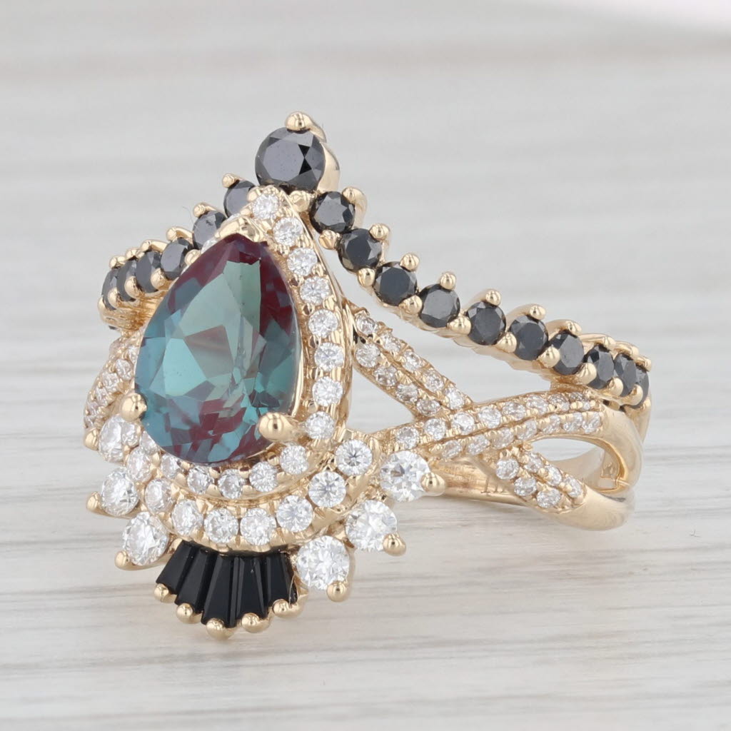 Light Gray 1.90ctw Lab Created Alexandrite Teardrop Halo Ring 14k Yellow Gold Size 5
