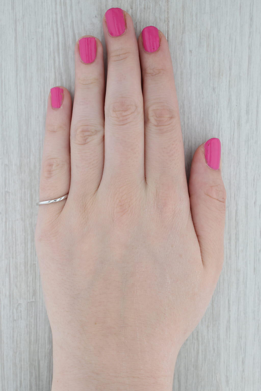 Gray Contoured White Gold Band 14k Size 7 Stackable Curved Design