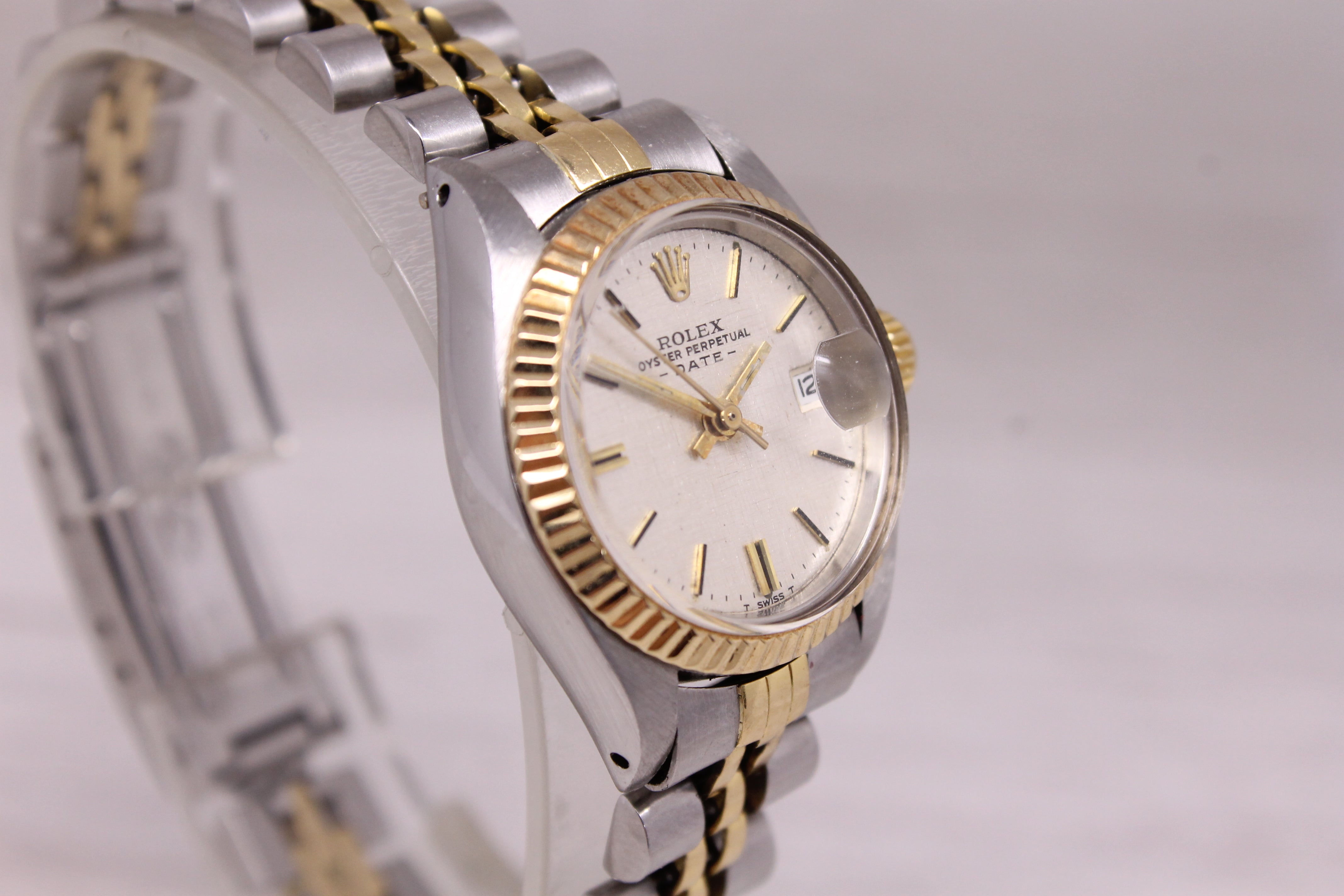 Vintage 1982 Rolex Date 6917 Ladies 26mm Steel & 18k Gold Automatic Watch Linen
