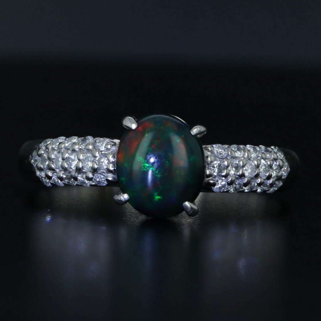 Black Black Opal Oval Cabochon 0.25ctw Diamond Ring 900 Platinum Size 8