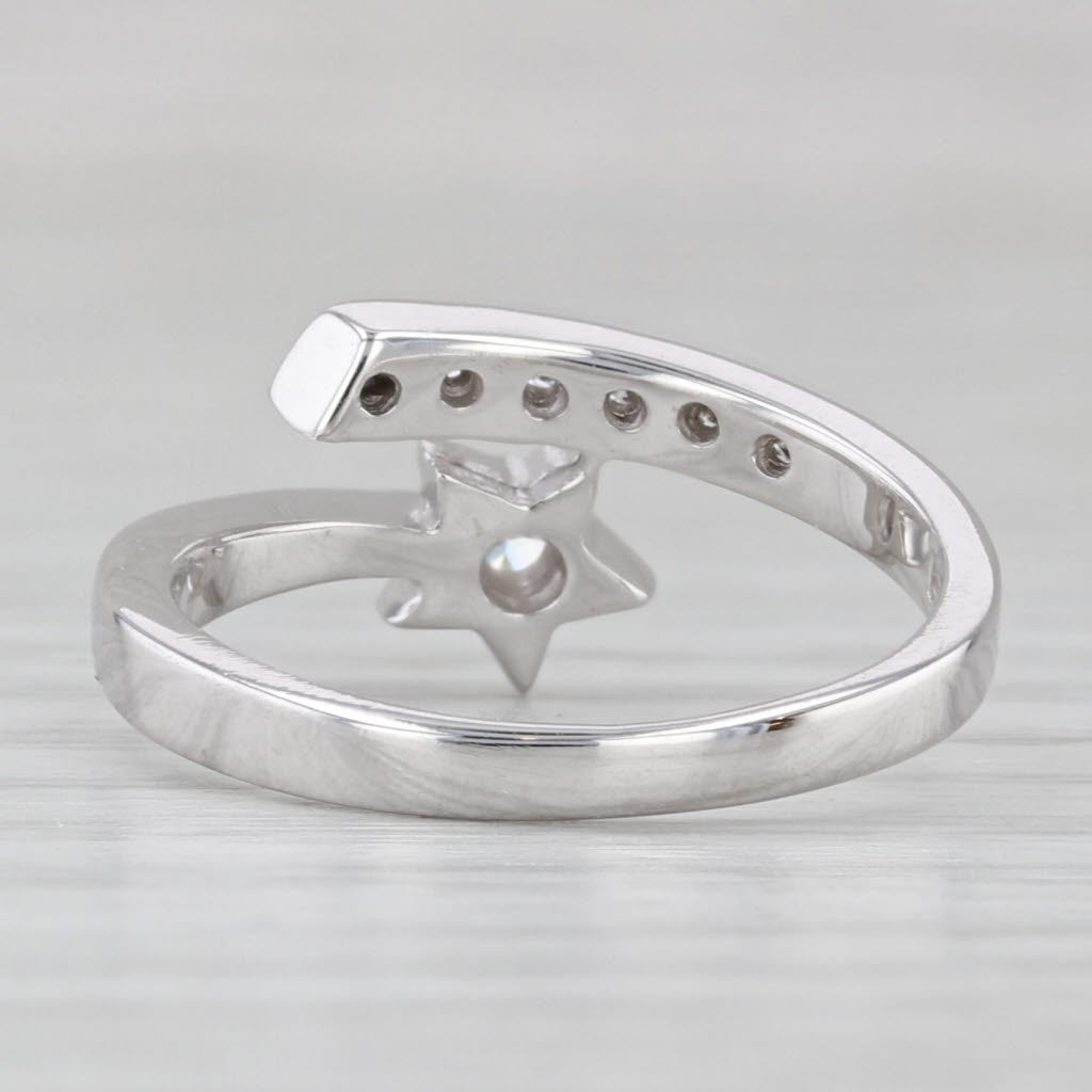 Light Gray 0.18ctw Shooting Star Bypass Ring 18k White Gold Size 6