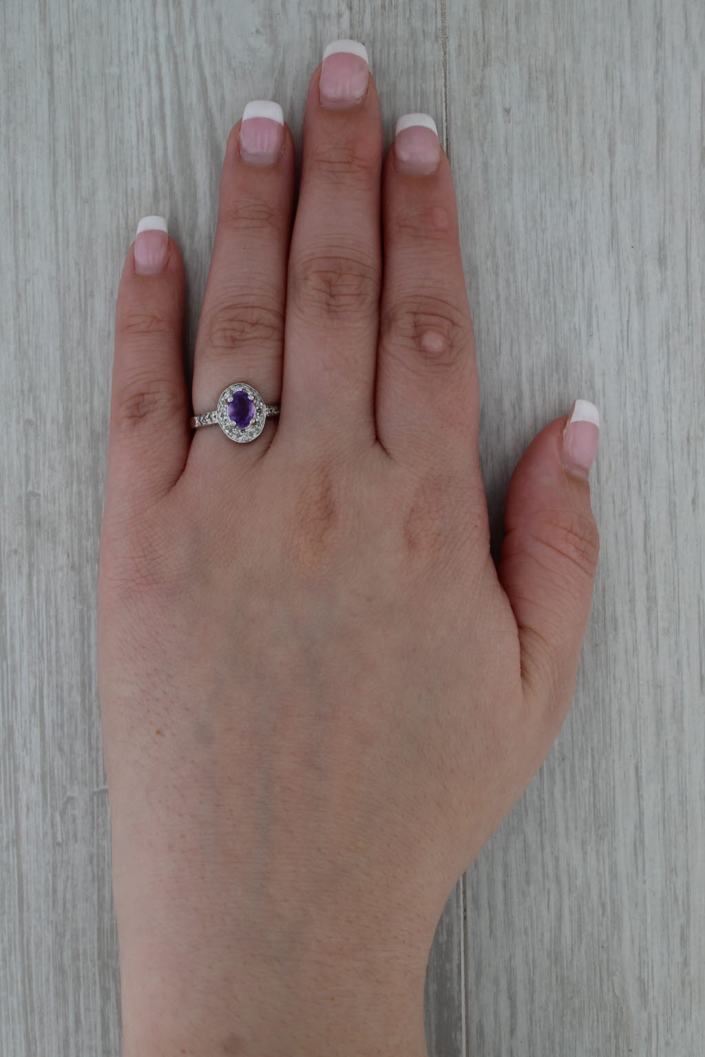 0.84ctw Oval Amethyst Diamond Halo Ring 14k White Gold Size 6.5