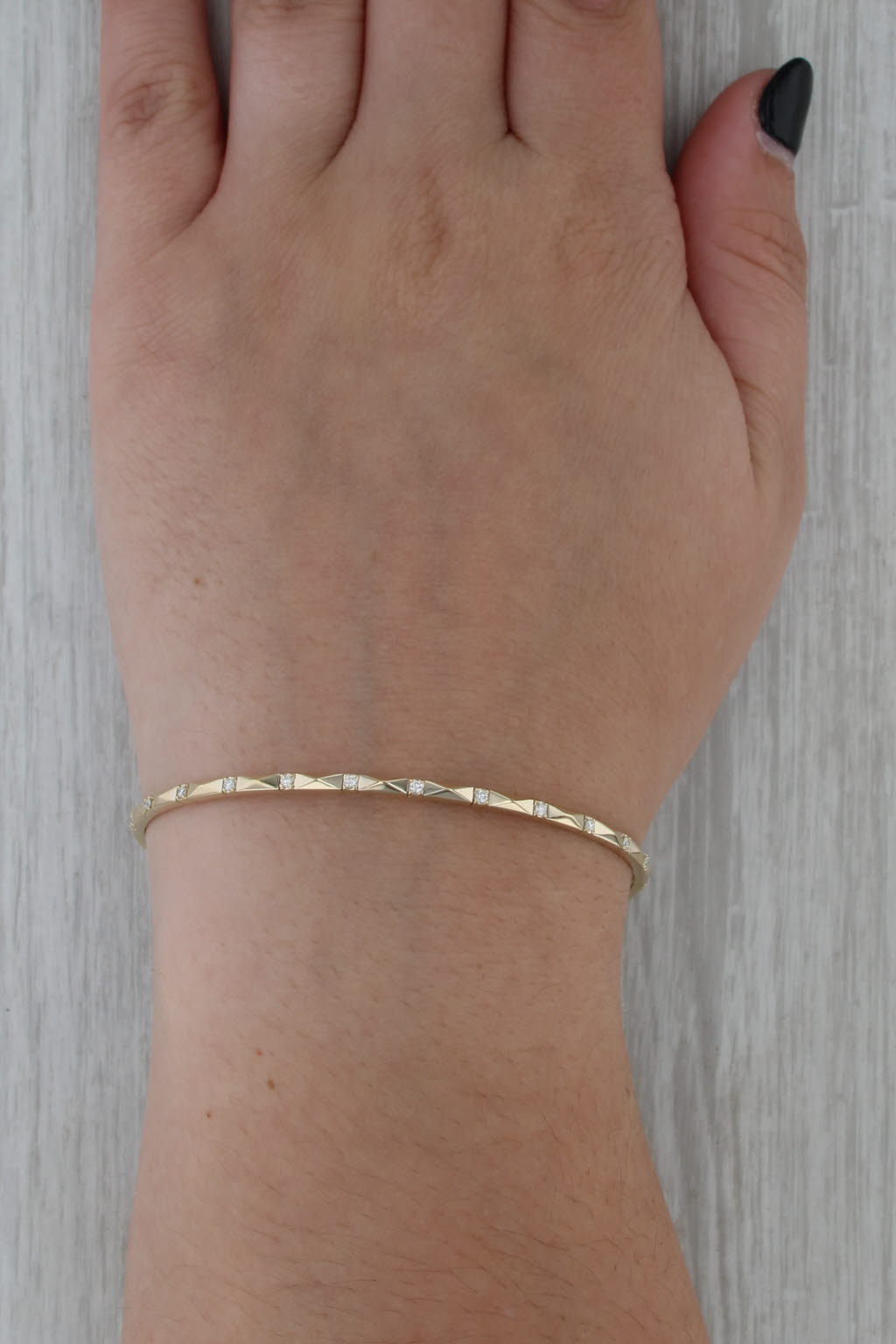 New 0.16ctw Diamond Flexible Bangle Bracelet 14k Yellow Gold 6.75"