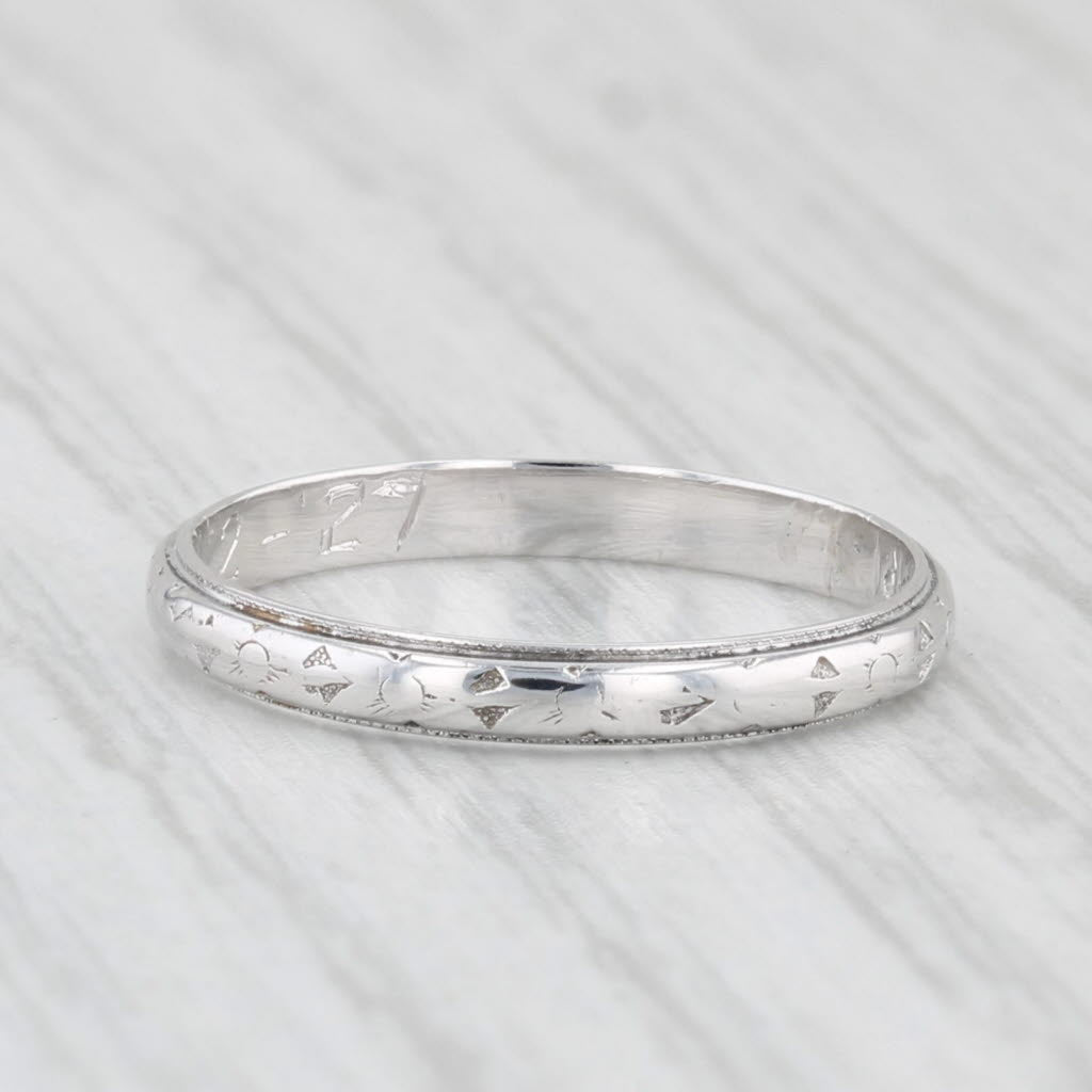 Light Gray Antique Etched Pattern Wedding Band Stackable Ring 18k White Gold Size 4.75