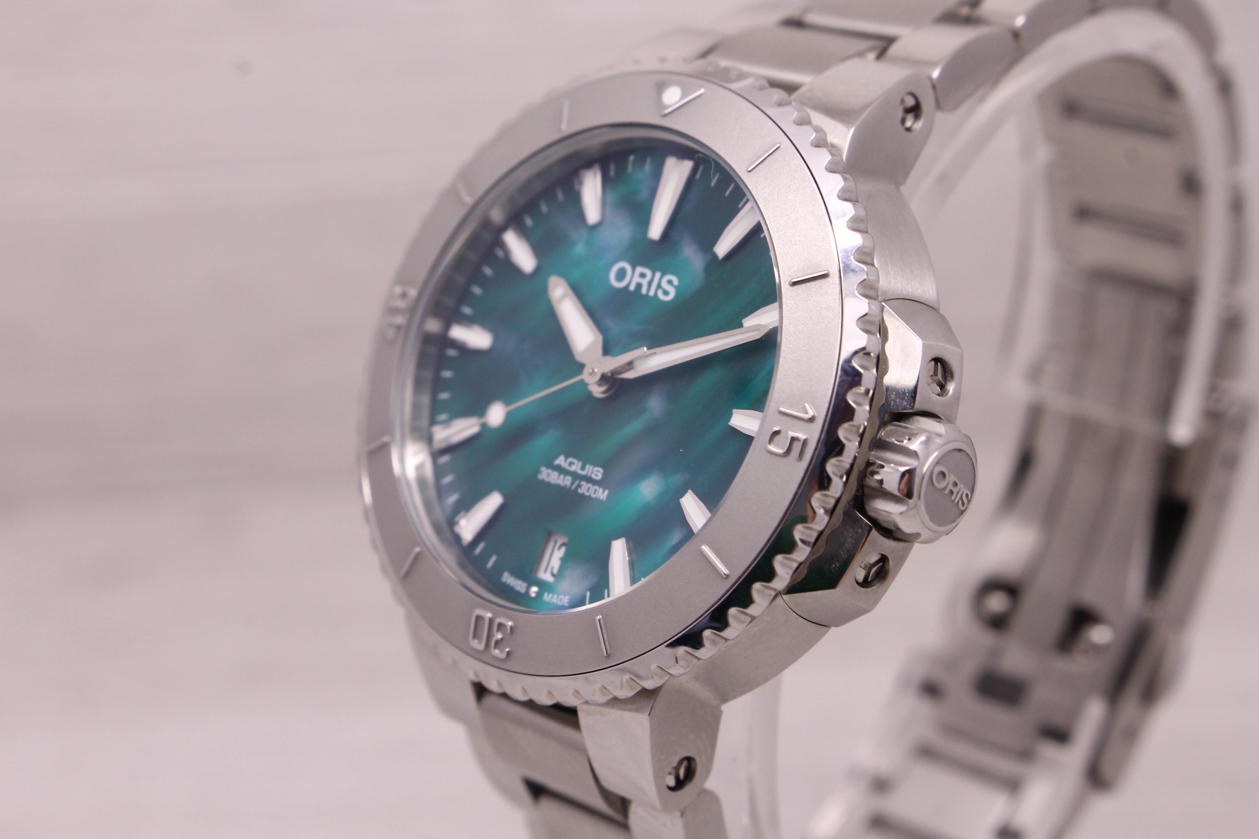 Dark Gray Oris Aquis X Bracenet 37mm Steel Ladies Automatic Divers Watch w/ Box Tag & More