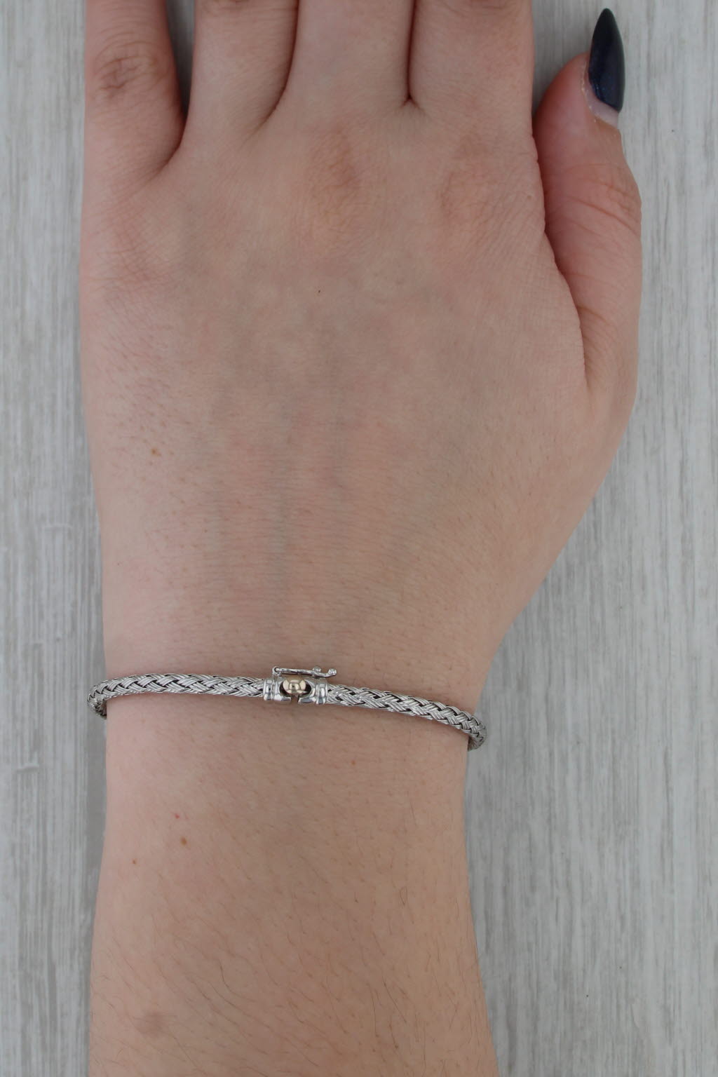 Basketweave Bangle Bracelet 18k White Gold 6.75" 2.8mm