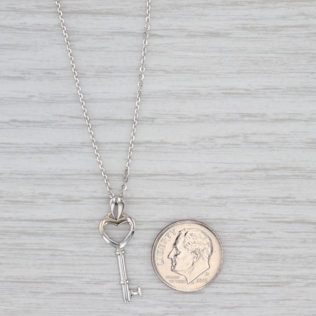 Light Gray Heart Skeleton Key Pendant 14k White Gold 18" Cable Chain