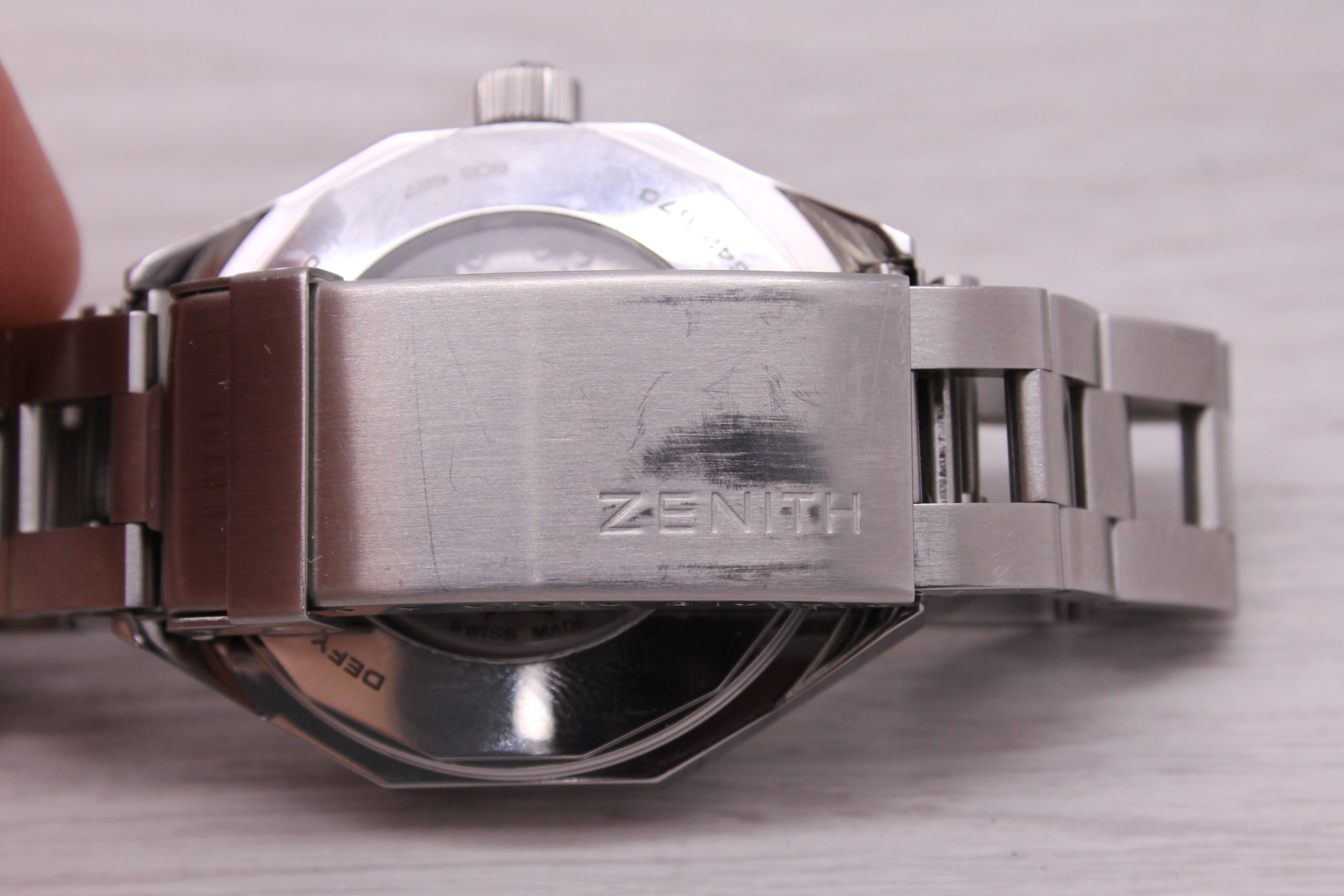 Zenith Defy Revival A3642 Mens 37.5mm Automatic Divers Watch Boutique w Band Box
