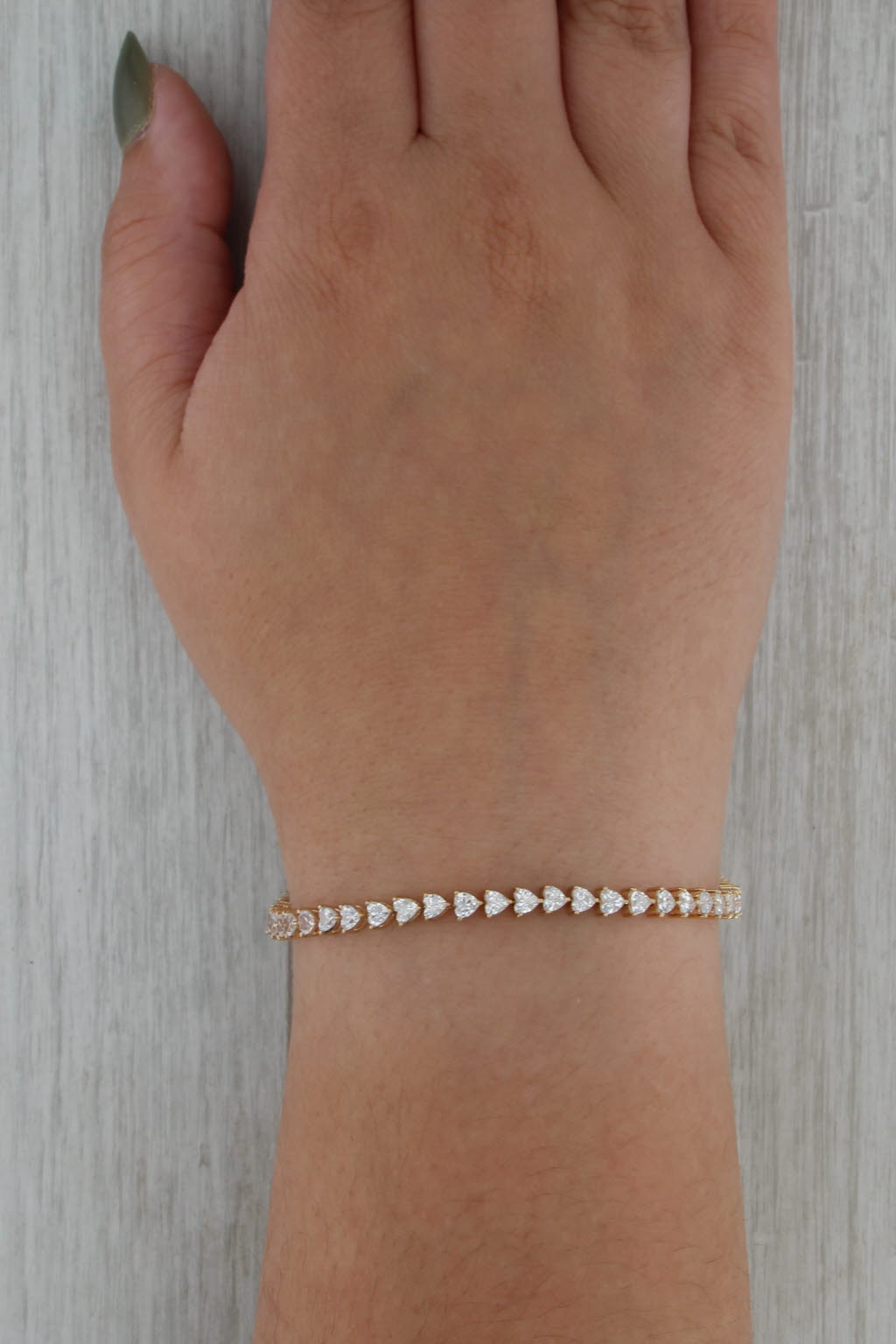 7ctw Heart Cubic Zirconias Tennis Bracelet 14k Yellow Gold 7.25"