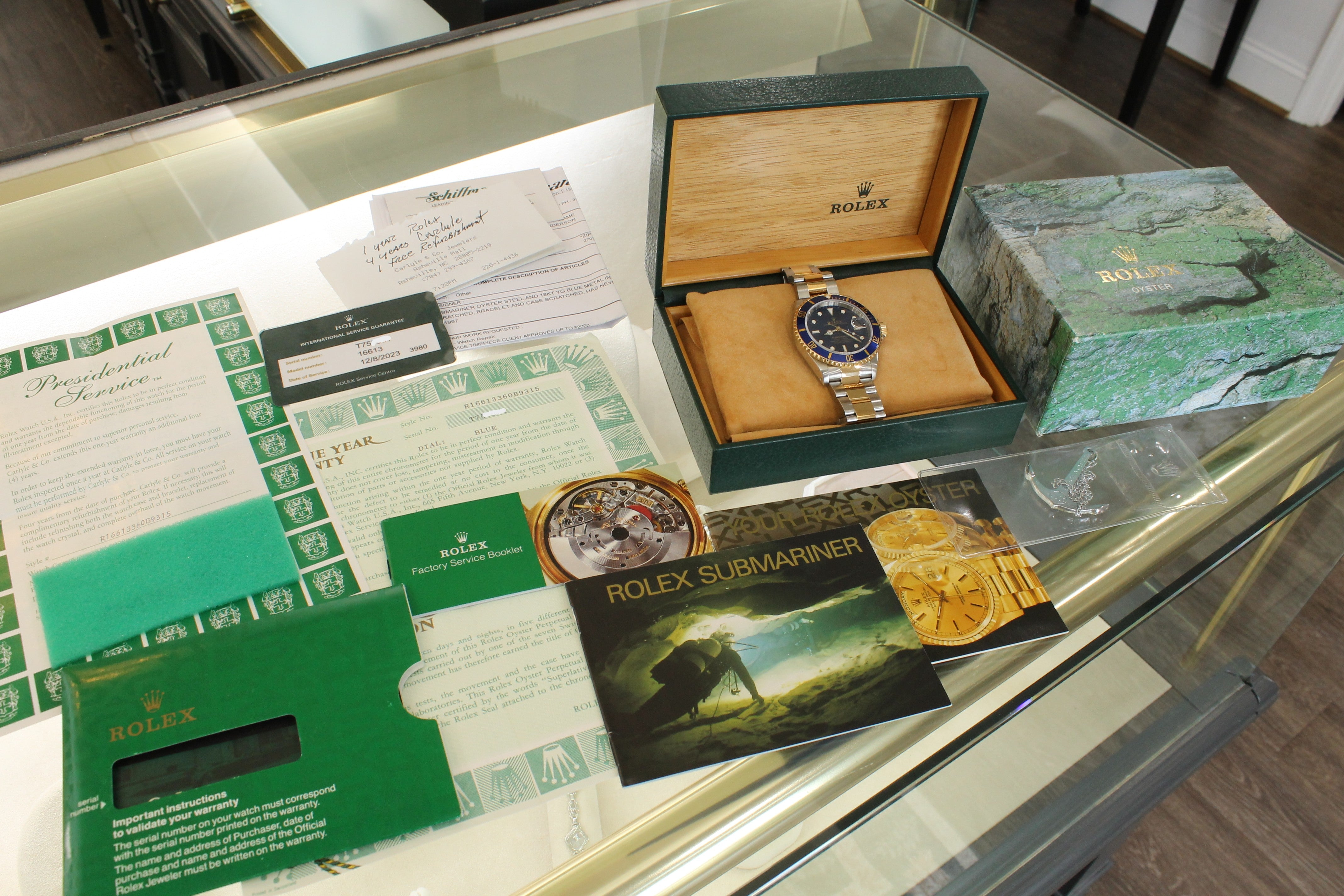 Vintage 1996 Rolex Submariner Bluesy 16613 Automatic Divers Watch Full Set Paper