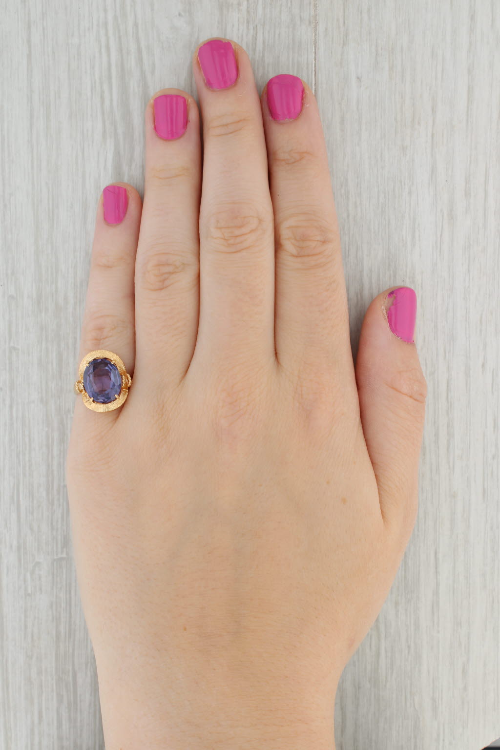 Gray Lab Created Purple Sapphire Ring 18k Yellow Gold Size 6.25 Oval Solitaire