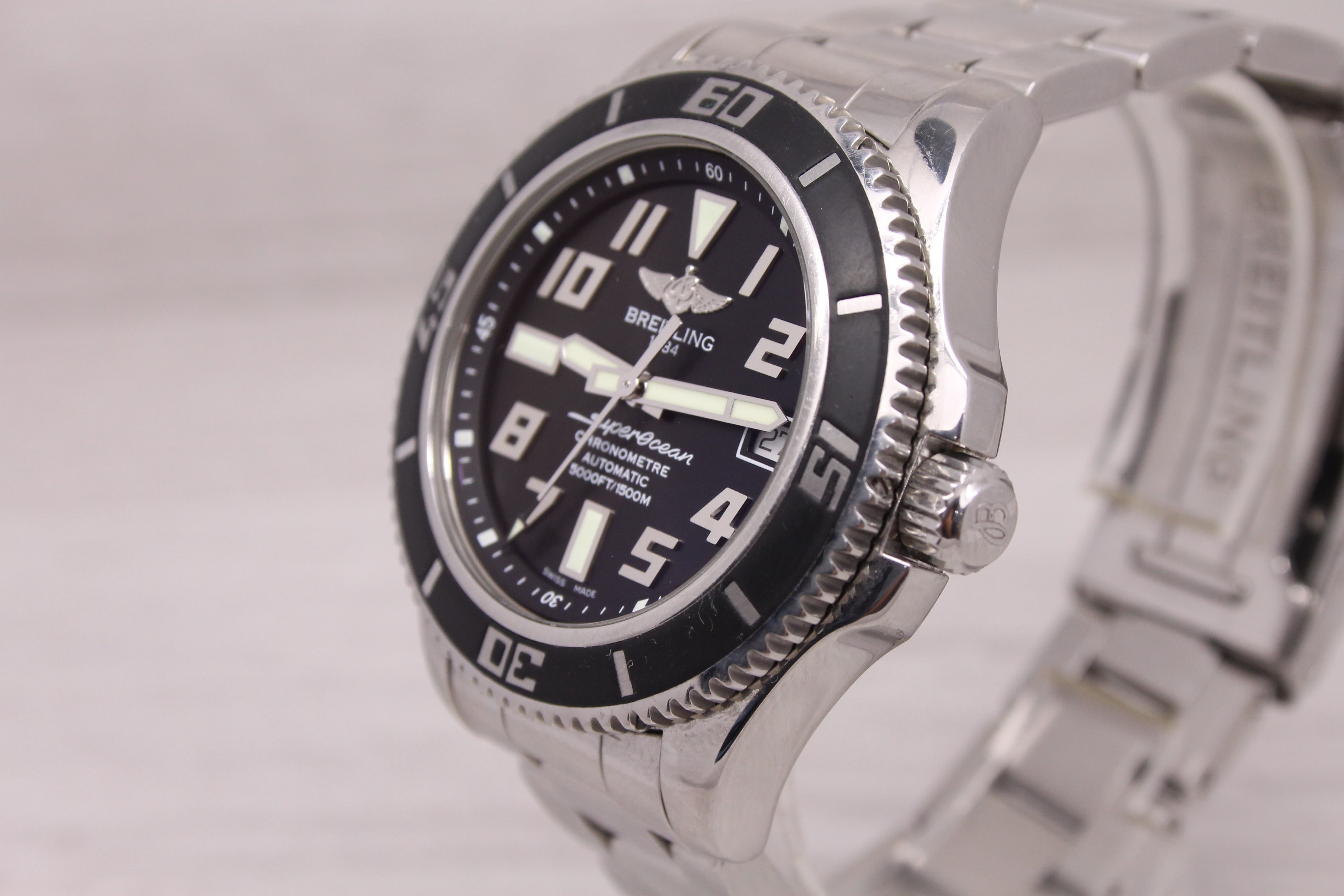 Gray Breitling Super Ocean A17364 Mens 42mm Steel Automatic Divers Watch Papers Box