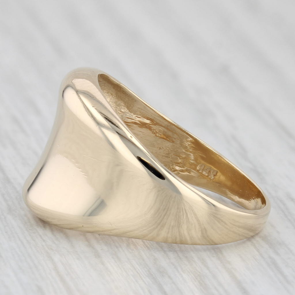 Light Gray Concave Gold Ring 14k Yellow Gold Size 8 Band