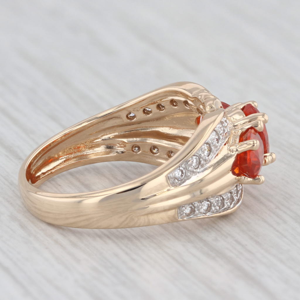 Light Gray 1.05ctw Fire Opal Diamond Three Stone 14K Yellow Gold Ring Size 7.25