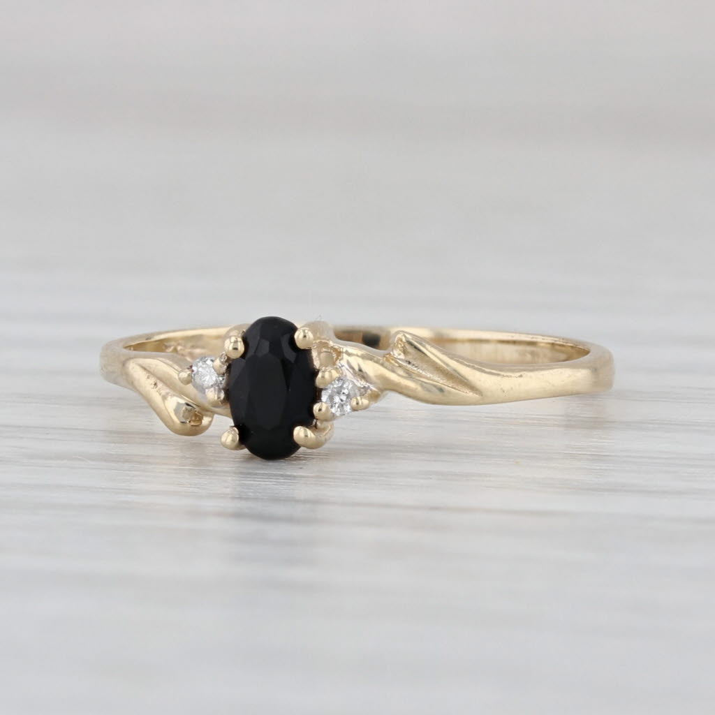 Onyx Diamond Ring 10k Yellow Gold Size 6.25