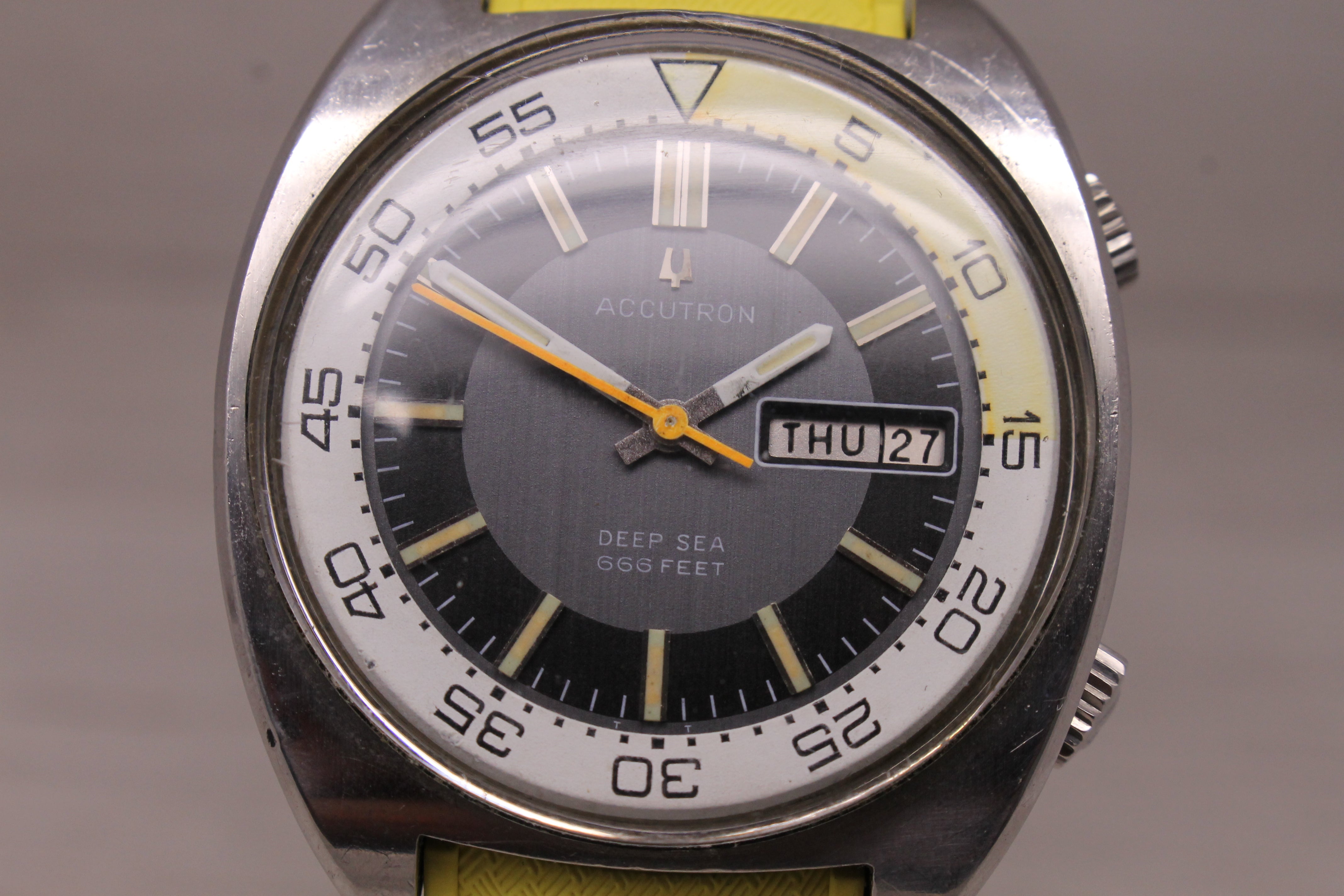 Dim Gray Vintage 1970 Bulova Accutron Deep Sea 666ft Tuning Fork Mens Steel Diver Watch